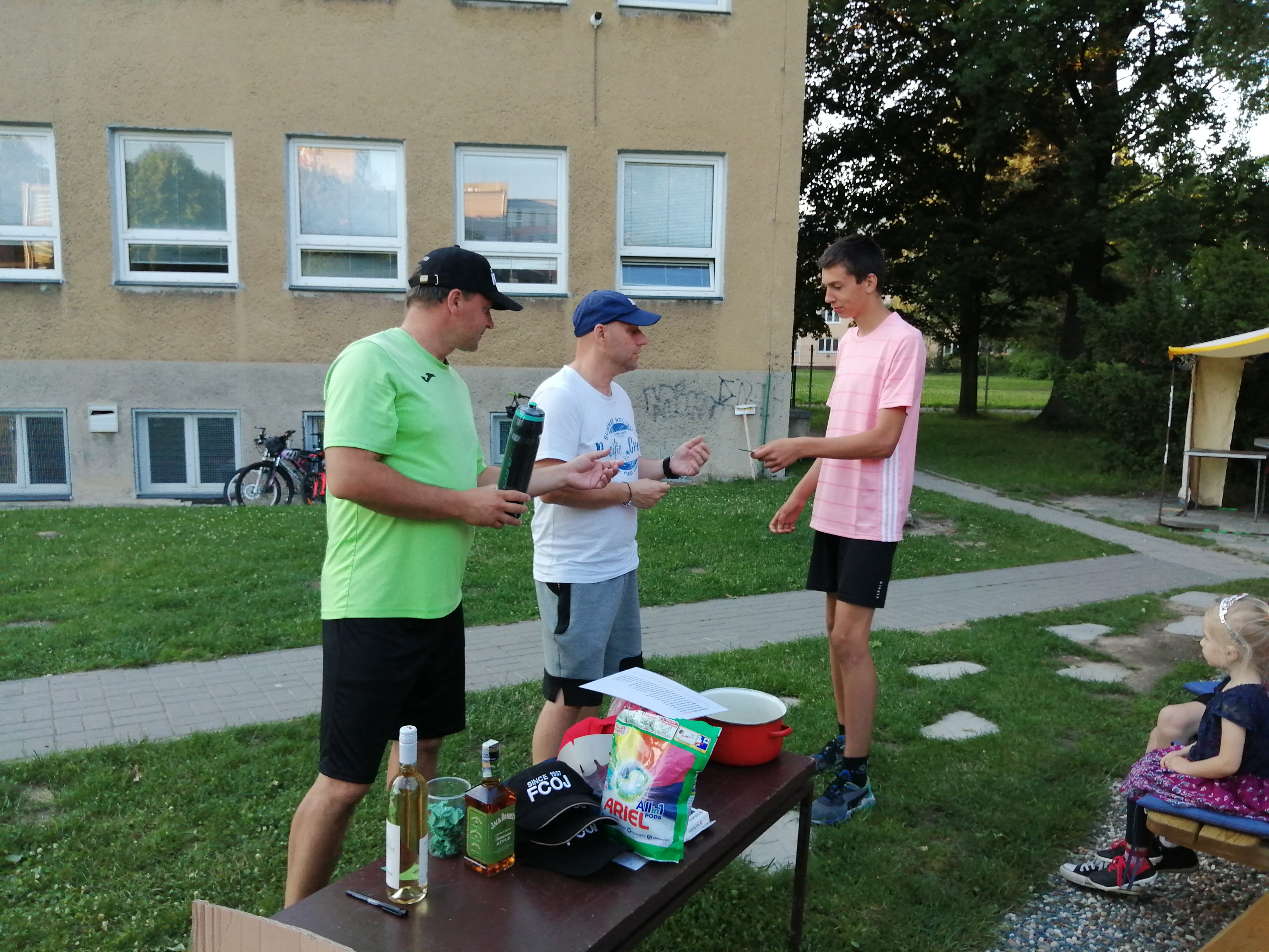 IMG_20220611_200432[1]